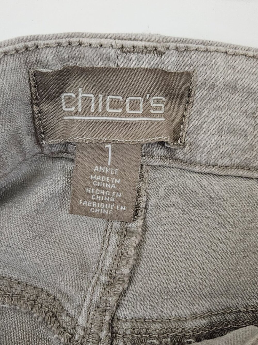 Lot 3 Chicos Size 1 Jeans Blue Gray Turquoise Mid Rise Straight Leg Ankle Pants - Picture 5 of 16